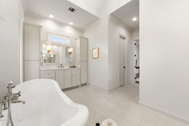 504 Cedar Lake Drive, Youngsville, LA 70592