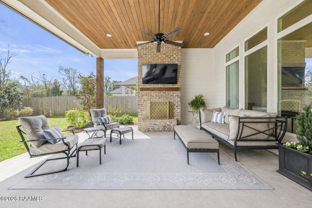 504 Cedar Lake Drive, Youngsville, LA 70592