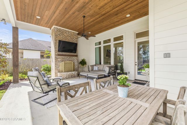 504 Cedar Lake Drive, Youngsville, LA 70592