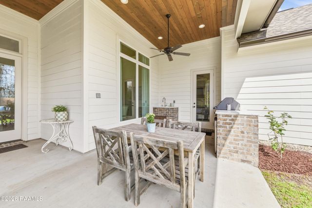 504 Cedar Lake Drive, Youngsville, LA 70592