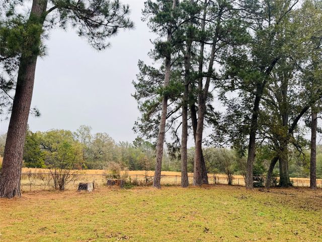 431 County Road 2715, Mt Pleasant, TX 75455