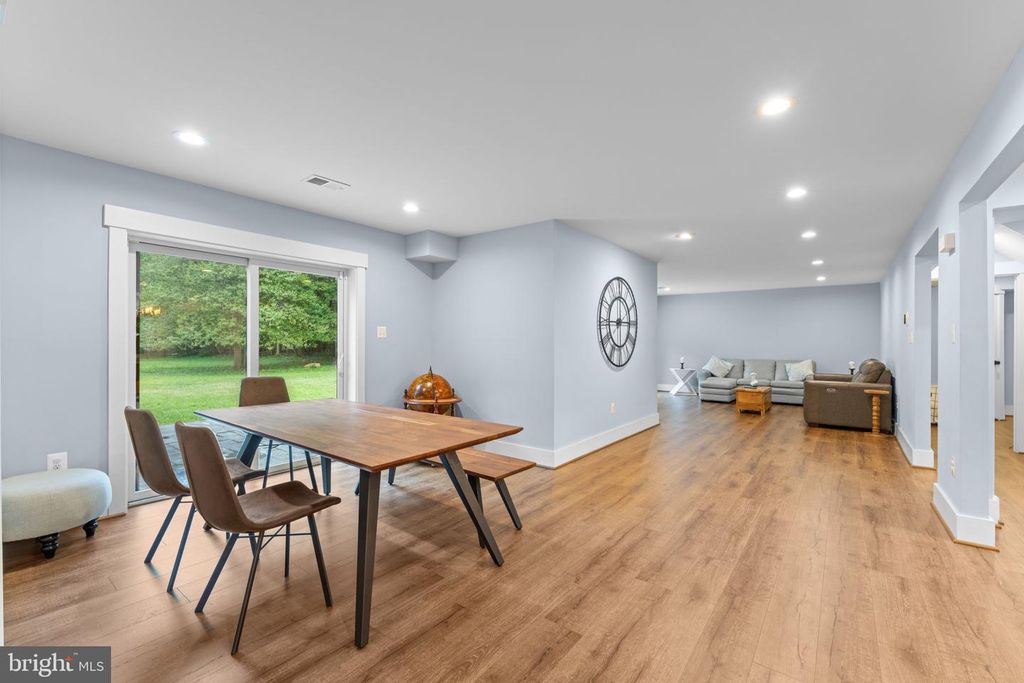 Image 16 of property listing at 3709 KING WILLIAM DR, Olney, MD 20832