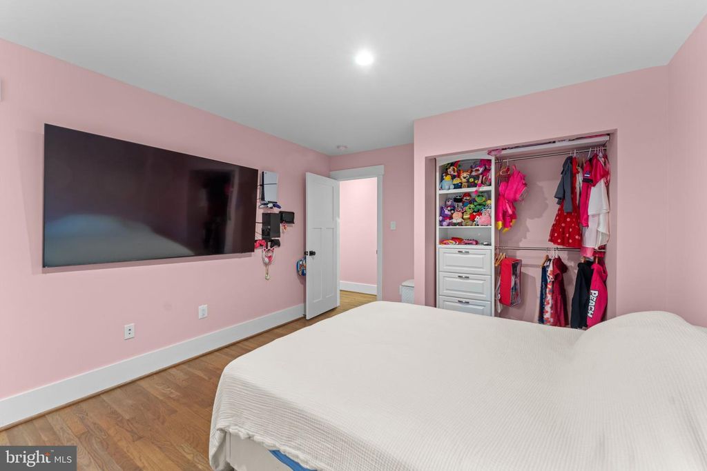 Image 34 of property listing at 3709 KING WILLIAM DR, Olney, MD 20832
