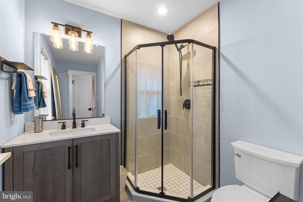 Image 35 of property listing at 3709 KING WILLIAM DR, Olney, MD 20832