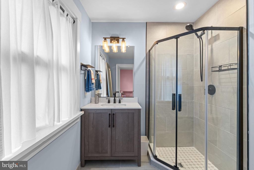 Image 36 of property listing at 3709 KING WILLIAM DR, Olney, MD 20832