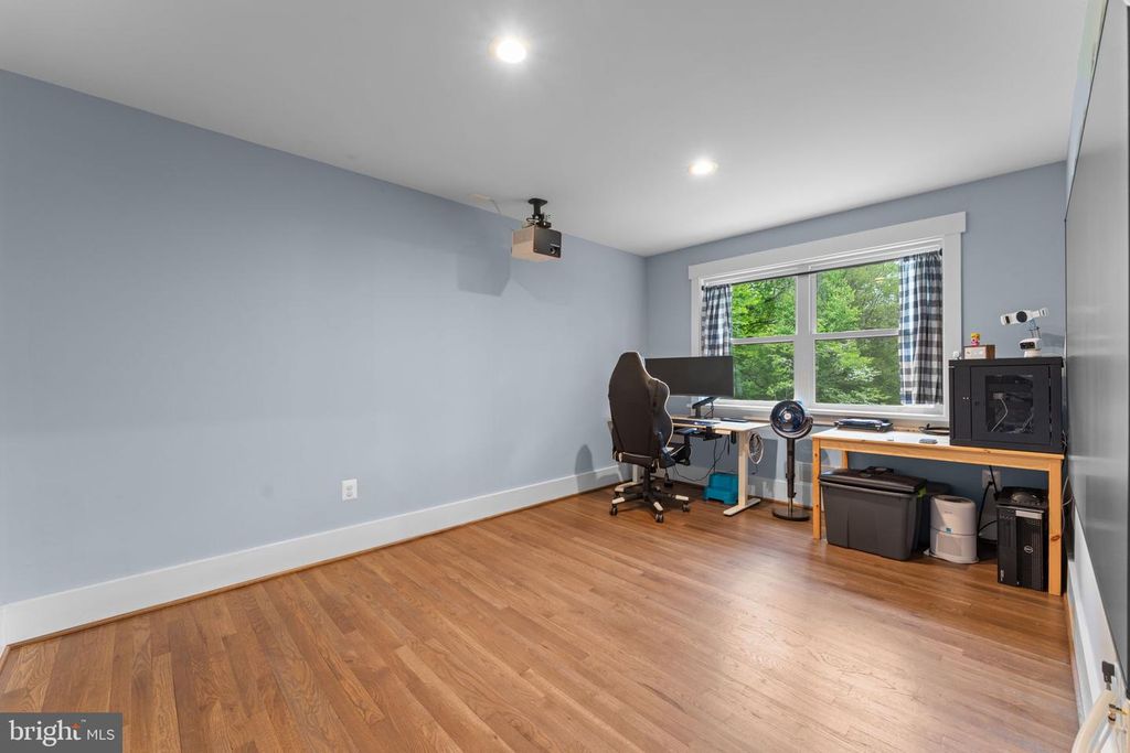 Image 37 of property listing at 3709 KING WILLIAM DR, Olney, MD 20832