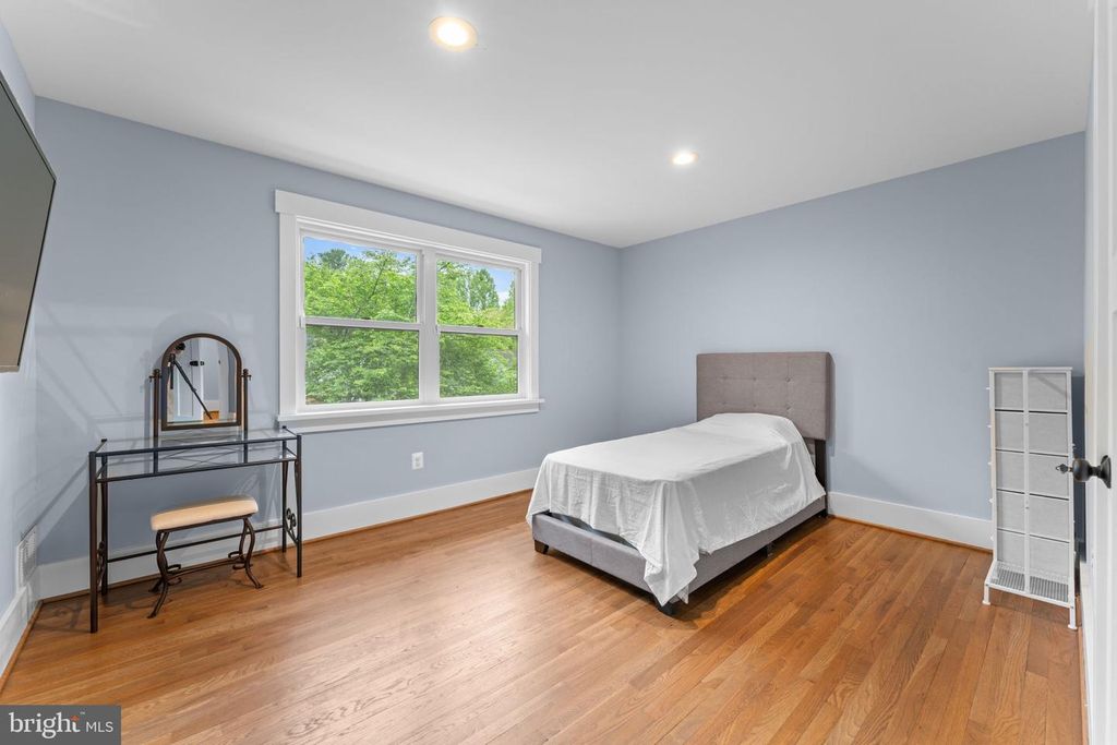 Image 42 of property listing at 3709 KING WILLIAM DR, Olney, MD 20832
