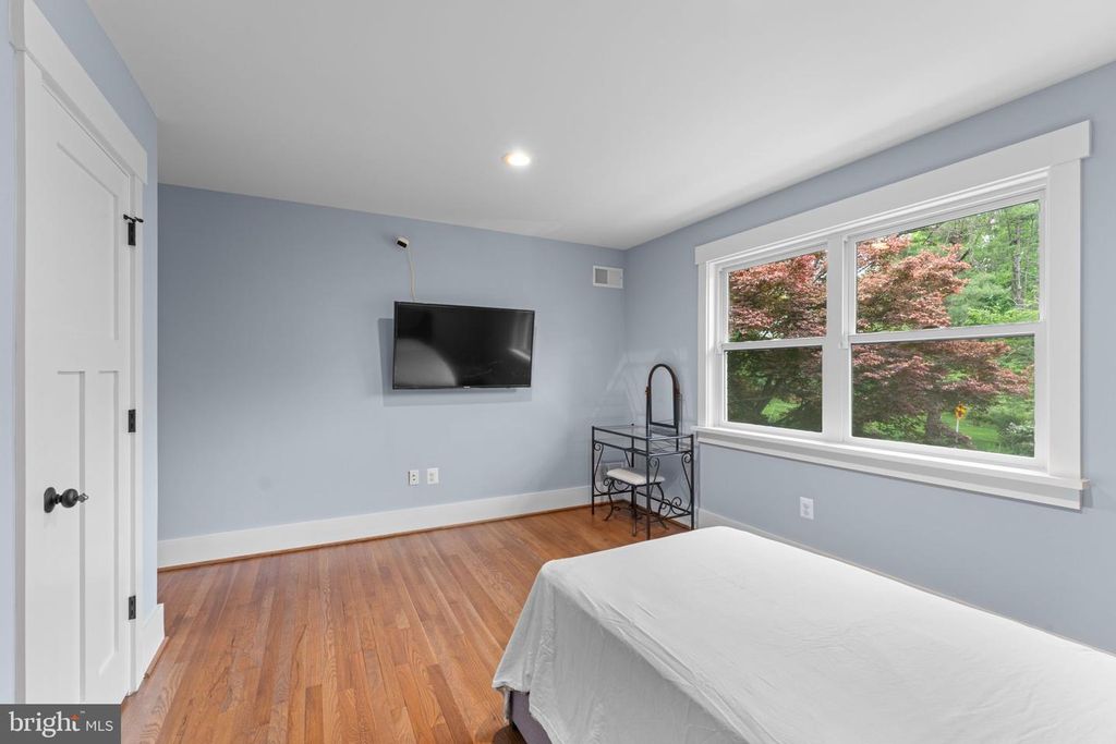 Image 43 of property listing at 3709 KING WILLIAM DR, Olney, MD 20832