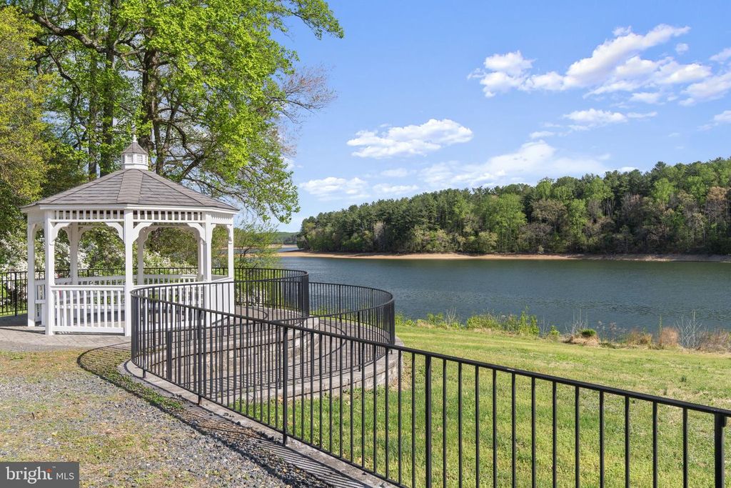 Image 58 of property listing at 3709 KING WILLIAM DR, Olney, MD 20832