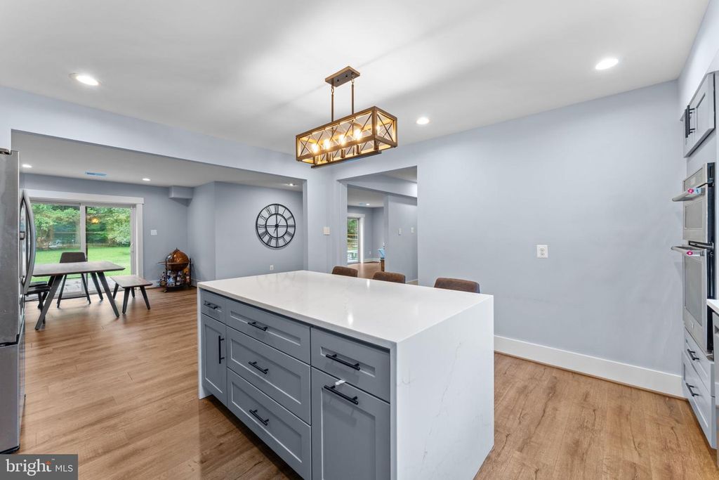 Image 10 of property listing at 3709 KING WILLIAM DR, Olney, MD 20832
