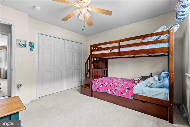 130 JULIA LN, Manheim, PA 17545