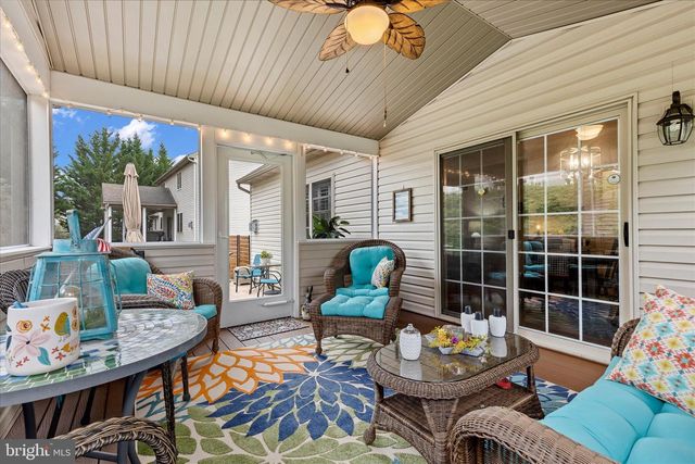 130 JULIA LN, Manheim, PA 17545