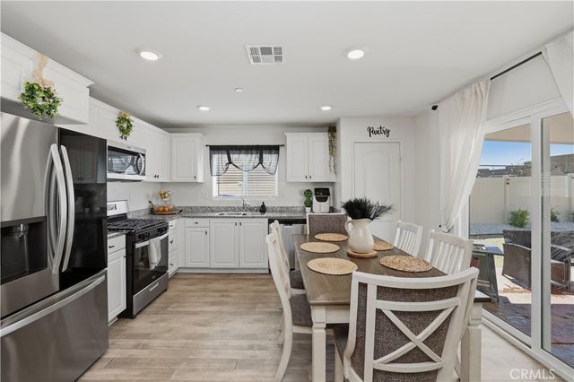 10143 Colten Ridge Street, Adelanto, CA 92301