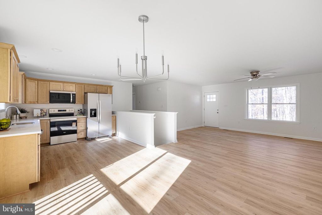 106 MOUNTAIN DEW CT, Harpers Ferry, WV 25425