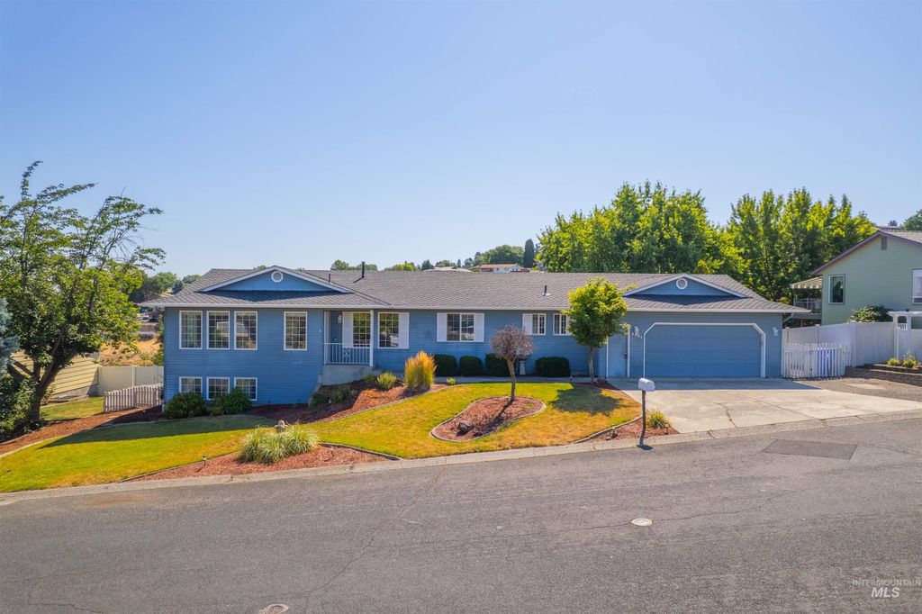 2901 Knollcrest Drive, Lewiston, ID 83501