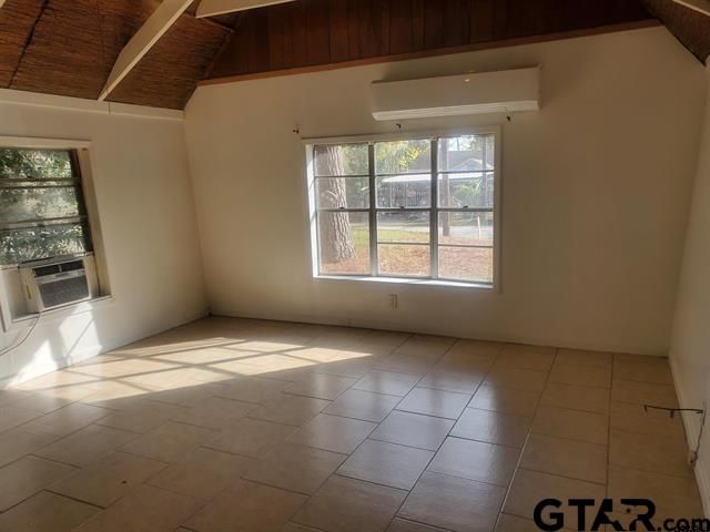 1011 W 2nd, Tyler, TX 75701