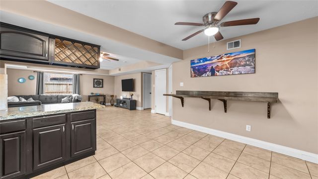 21615 Slippery Creek Lane, Spring, TX 77388