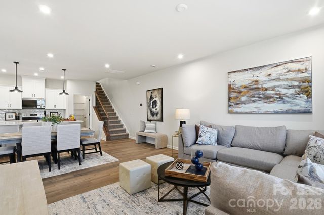 3818 Cheyney Park Drive, Charlotte, NC 28269