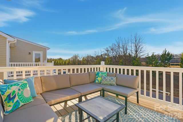 3818 Cheyney Park Drive, Charlotte, NC 28269