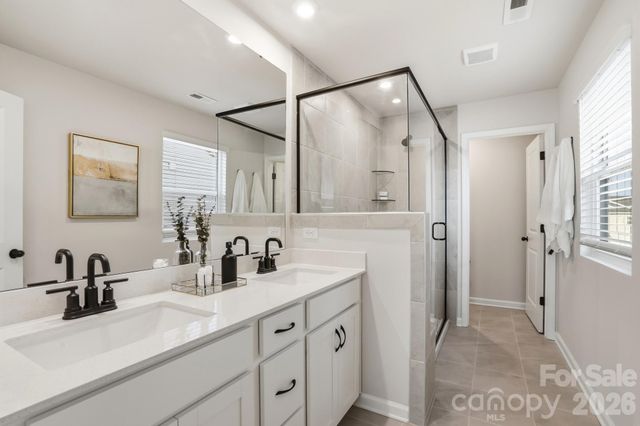 3818 Cheyney Park Drive, Charlotte, NC 28269