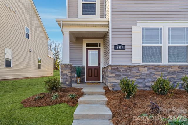 3818 Cheyney Park Drive, Charlotte, NC 28269