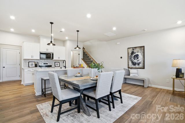 3818 Cheyney Park Drive, Charlotte, NC 28269