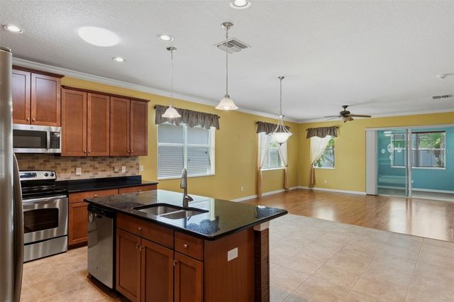 8854 39TH STREET CIRCLE E, Parrish, FL 34219