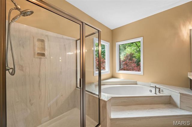 2582 Christopher Oaks Court, Unincorporated, MO 63129