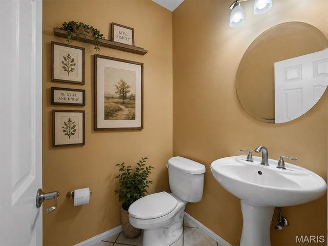 2582 Christopher Oaks Court, Unincorporated, MO 63129