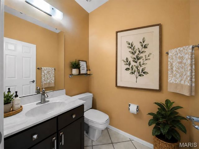 2582 Christopher Oaks Court, Unincorporated, MO 63129