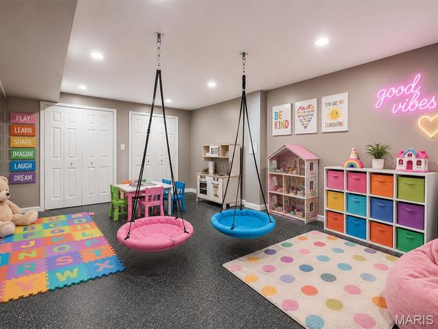 2582 Christopher Oaks Court, Unincorporated, MO 63129