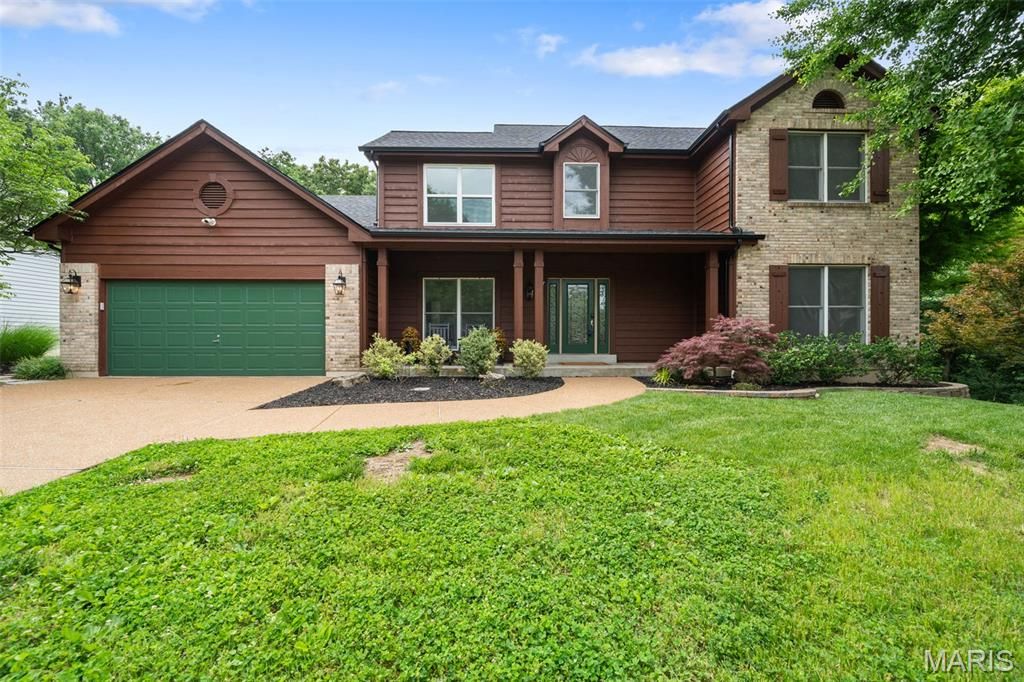 2582 Christopher Oaks Court, Unincorporated, MO 63129