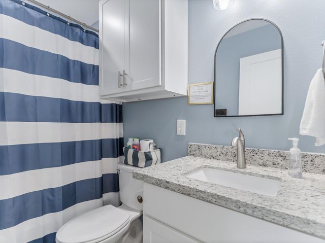 729 Flycatcher Drive, Palacios, TX 77465