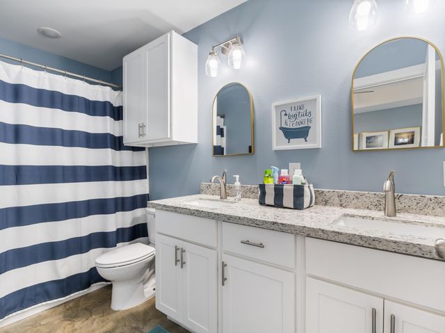 729 Flycatcher Drive, Palacios, TX 77465