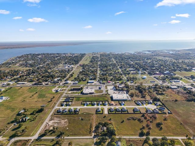 729 Flycatcher Drive, Palacios, TX 77465