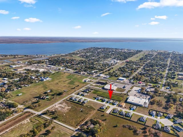 729 Flycatcher Drive, Palacios, TX 77465