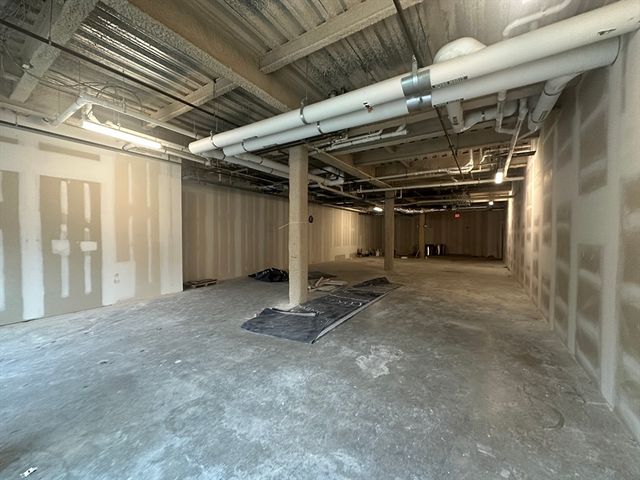 839 Beacon St C2, Boston, MA 02215