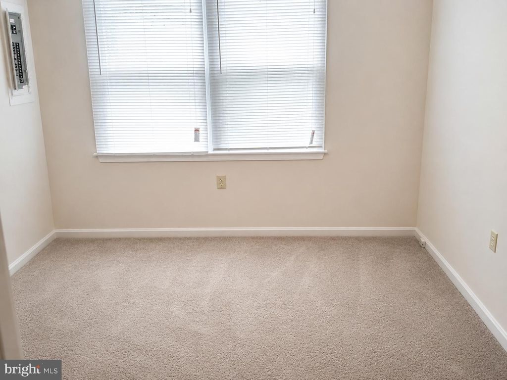 Image 15 of property listing at 650 TETON DR, Lothian, MD 20711