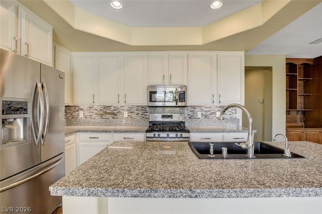 408 Silver Prairie Court, Las Vegas, NV 89144