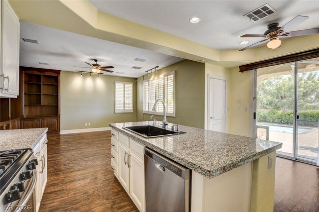 408 Silver Prairie Court, Las Vegas, NV 89144