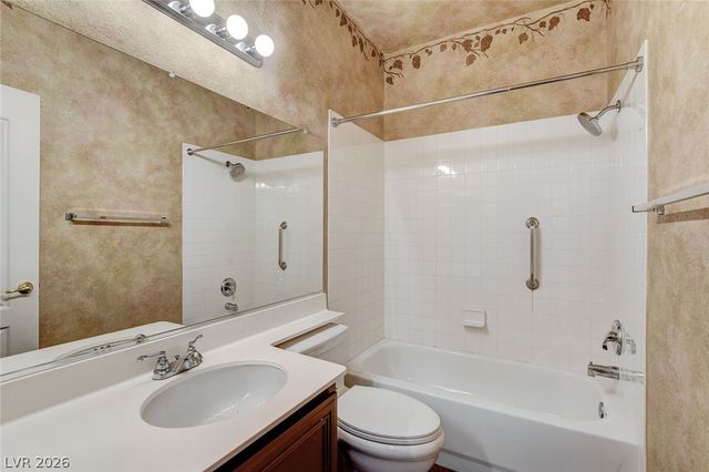 408 Silver Prairie Court, Las Vegas, NV 89144