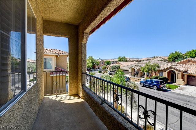408 Silver Prairie Court, Las Vegas, NV 89144