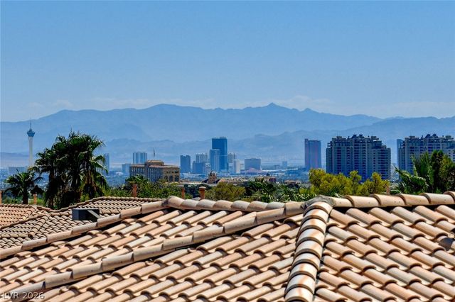 408 Silver Prairie Court, Las Vegas, NV 89144