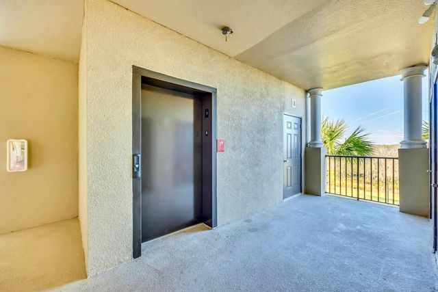 17510 GAWTHROP DRIVE 404, Bradenton, FL 34211
