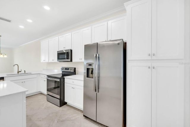 17510 GAWTHROP DRIVE 404, Bradenton, FL 34211