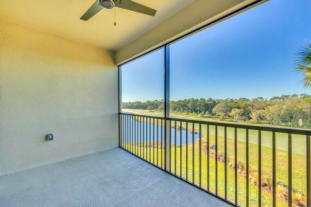 17510 GAWTHROP DRIVE 404, Bradenton, FL 34211