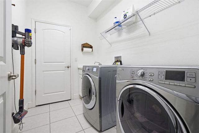 1844 VIA LAGO DRIVE, Lakeland, FL 33810