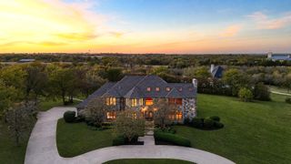 362 Woodland Hills Drive, Sherman, TX 75092