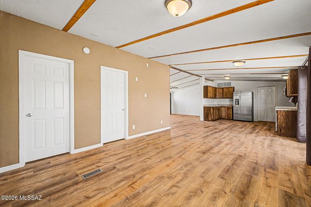 13875 E Collie Drive, Vail, AZ 85641