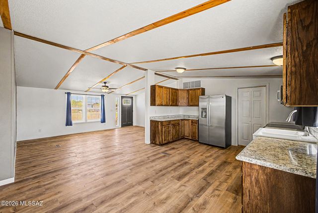 13875 E Collie Drive, Vail, AZ 85641